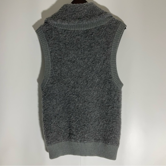 GAP Made w/Alpaca Wool Snap Front Vest Wide Collar Cozy Fuzzy Sleeveless Size M - Picture 13 of 16